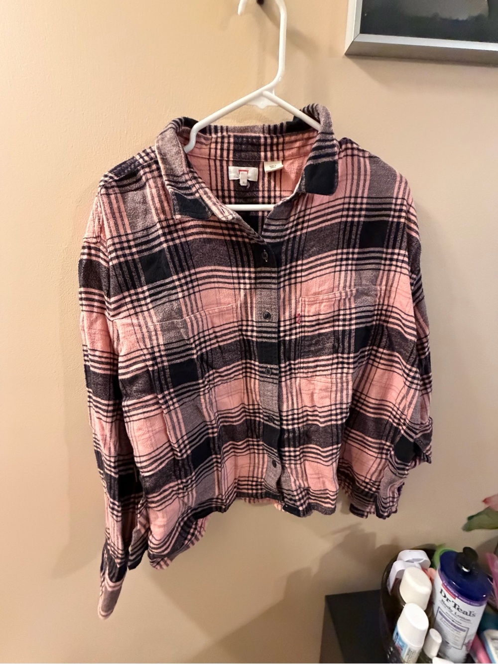 Levi's Pink and Black Plaid flannel Button-Down Shirt size XL